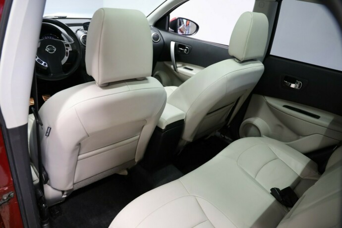 nissan-qashqai-diesel-2012-big-9