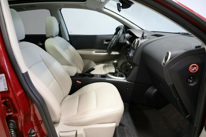 nissan-qashqai-diesel-2012-big-8