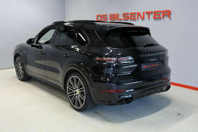 porsche-cayenne-elektrisitetbensin-2020-big-3