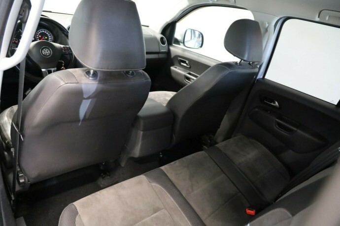 volkswagen-amarok-diesel-2015-big-11