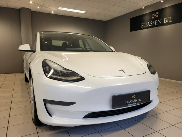 tesla-model-3-elektrisitet-2019-big-8