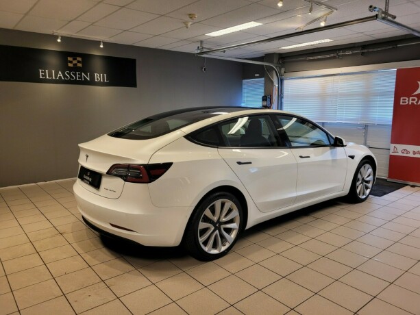 tesla-model-3-elektrisitet-2019-big-4