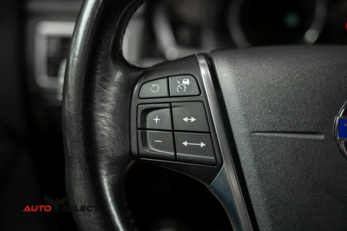 volvo-v70-diesel-2014-big-28