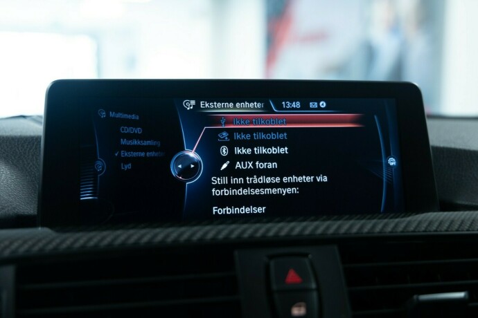 bmw-m4-bensin-2015-big-19