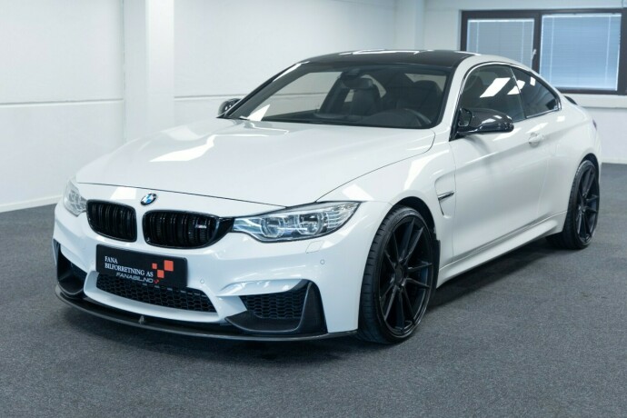 bmw-m4-bensin-2015-big-0