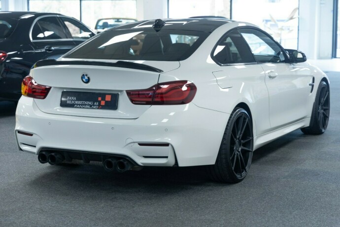 bmw-m4-bensin-2015-big-2