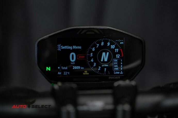 ducati-streetfighter-v2-bensin-2023-big-20