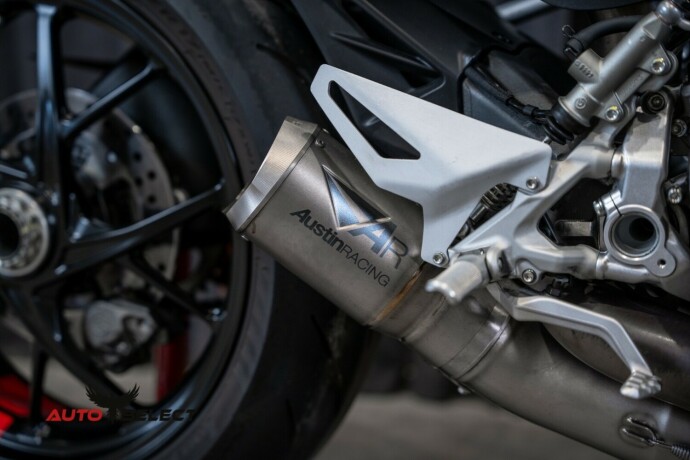 ducati-streetfighter-v2-bensin-2023-big-11