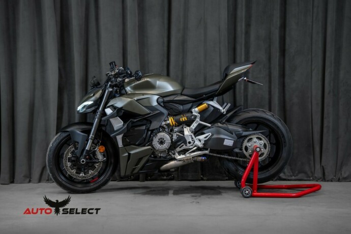 ducati-streetfighter-v2-bensin-2023-big-3