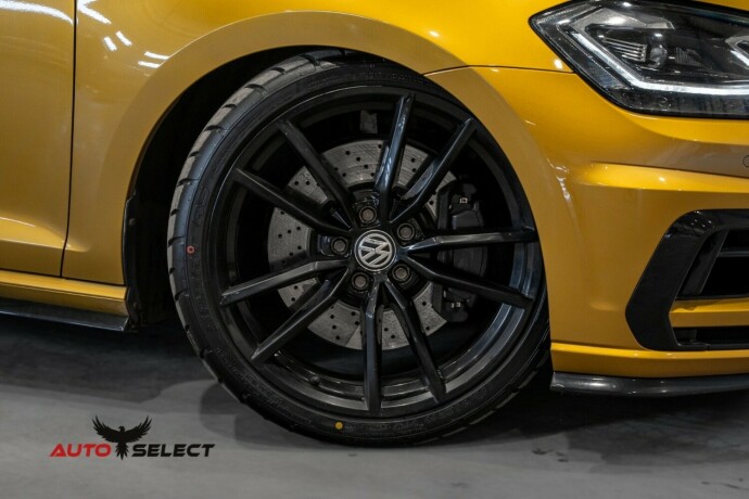 volkswagen-golf-bensin-2017-big-2