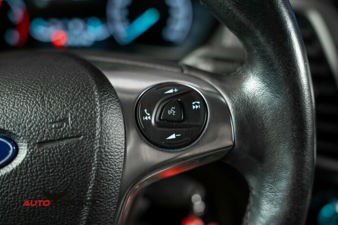 ford-transit-connect-diesel-2018-big-25