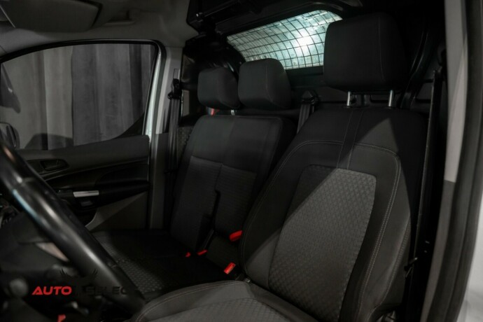 ford-transit-connect-diesel-2018-big-19