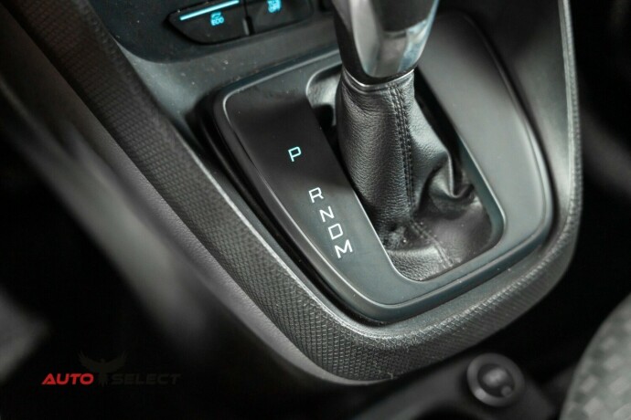 ford-transit-connect-diesel-2018-big-28
