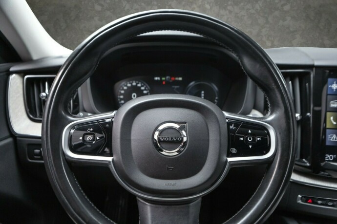 volvo-xc-60-elektrisitetbensin-2018-big-10