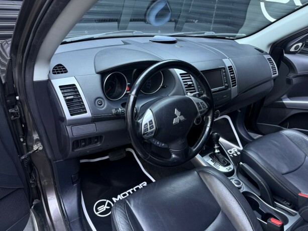 mitsubishi-outlander-diesel-2010-big-9