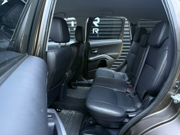 mitsubishi-outlander-diesel-2010-big-27
