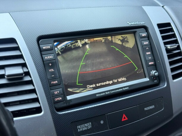 mitsubishi-outlander-diesel-2010-big-15
