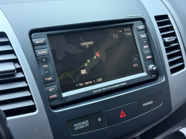 mitsubishi-outlander-diesel-2010-big-14