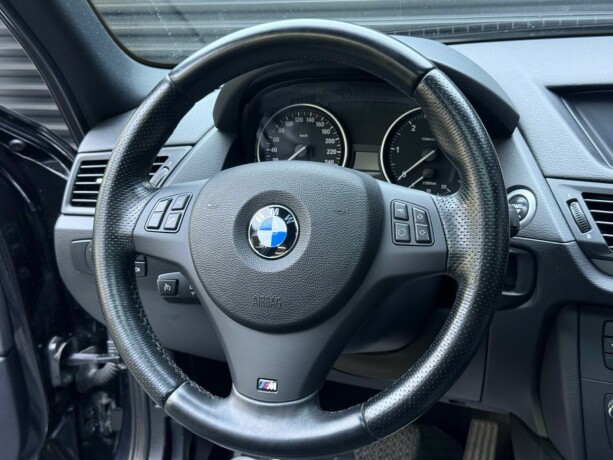 bmw-x1-diesel-2012-big-10