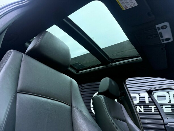 bmw-x1-diesel-2012-big-24