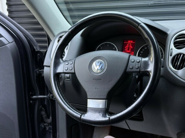 volkswagen-tiguan-diesel-2009-big-11
