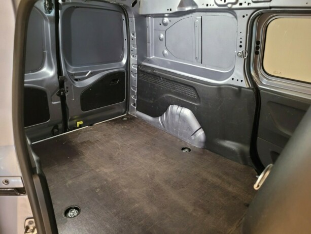 toyota-proace-city-diesel-2020-big-18