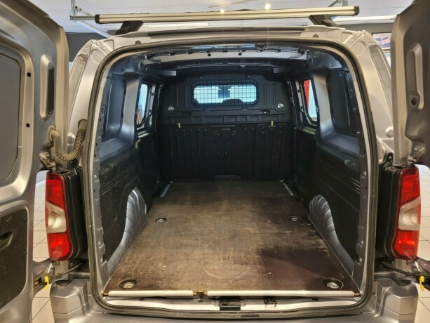 toyota-proace-city-diesel-2020-big-19