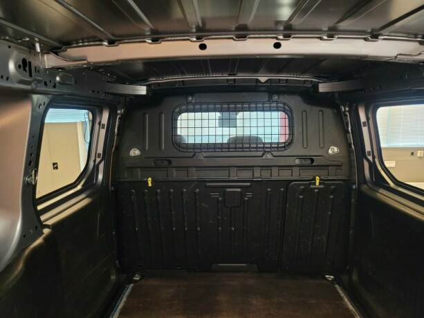 toyota-proace-city-diesel-2020-big-20