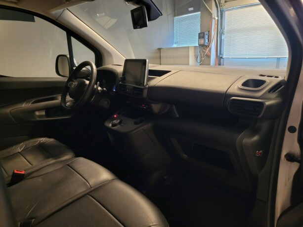 toyota-proace-city-diesel-2020-big-13