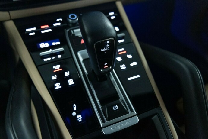 porsche-cayenne-coupe-elektrisitetbensin-2023-big-28
