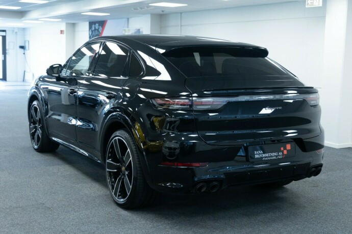 porsche-cayenne-coupe-elektrisitetbensin-2023-big-1