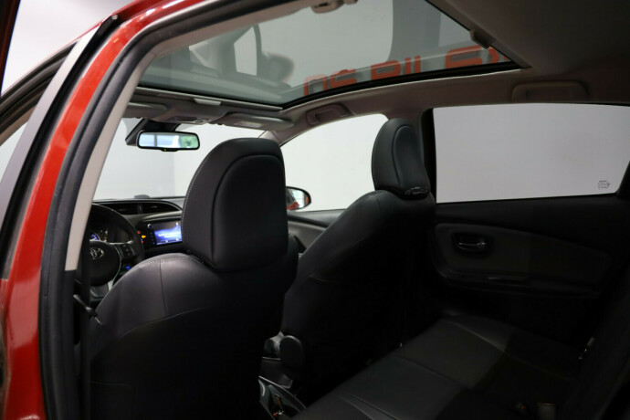 toyota-yaris-elektrisitetbensin-2016-big-11
