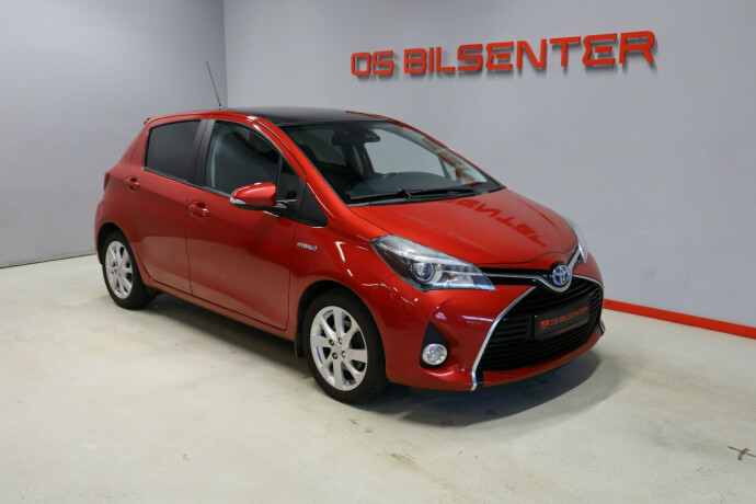 toyota-yaris-elektrisitetbensin-2016-big-0
