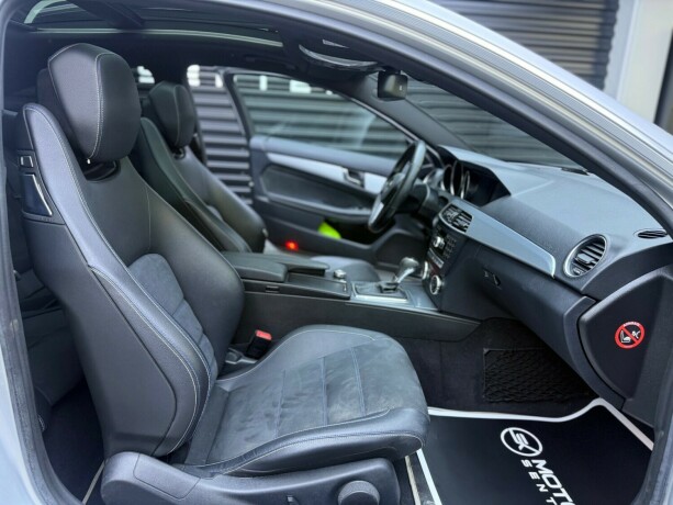 mercedes-benz-c-klasse-bensin-2014-big-24