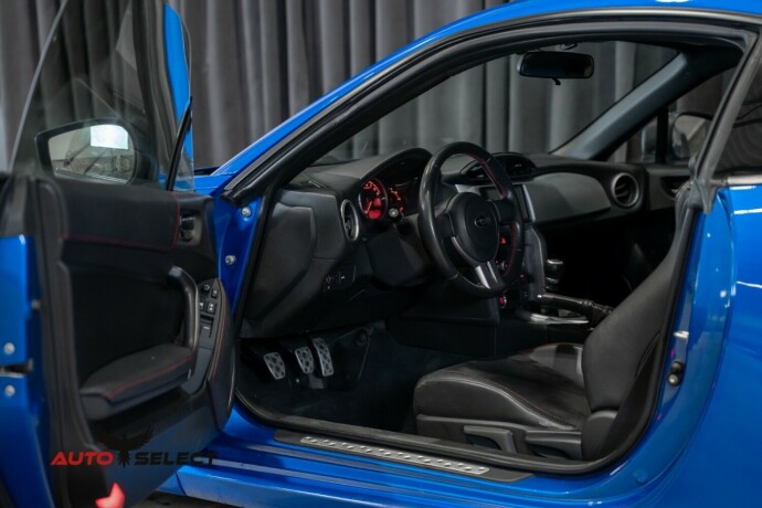 subaru-brz-bensin-2013-big-19