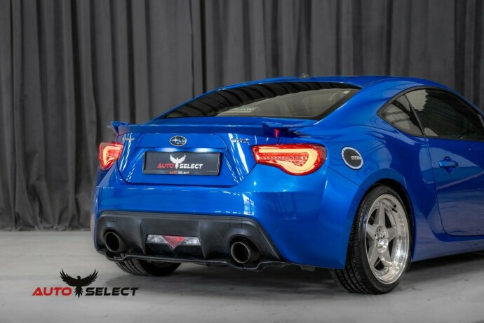 subaru-brz-bensin-2013-big-12