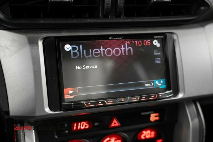 subaru-brz-bensin-2013-big-37