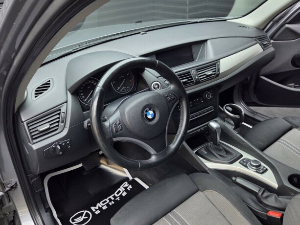 bmw-x1-diesel-2012-big-9