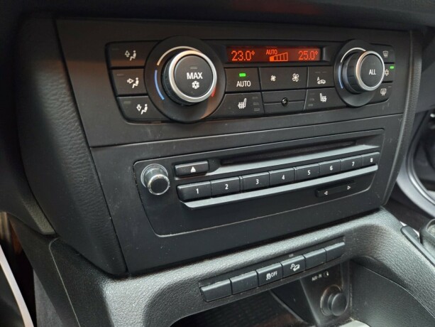 bmw-x1-diesel-2012-big-18