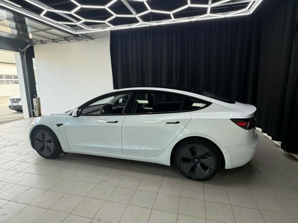 tesla-model-3-elektrisitet-2021-big-6