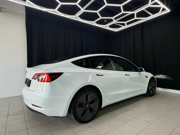 tesla-model-3-elektrisitet-2021-big-8