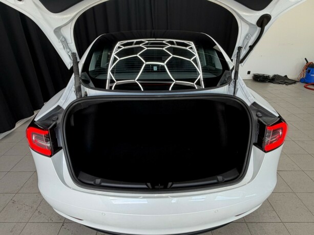 tesla-model-3-elektrisitet-2021-big-10