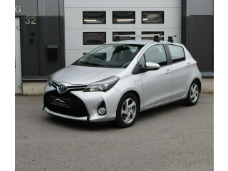 Toyota | Yaris | Elektrisitet+bensin | 2015
