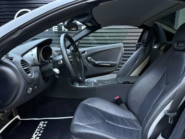 mercedes-benz-slk-bensin-2006-big-19