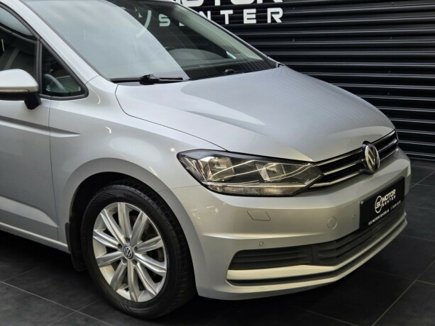 volkswagen-touran-diesel-2017-big-2