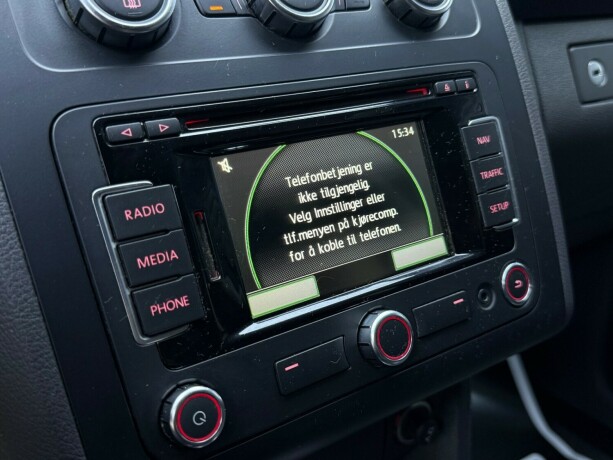 volkswagen-touran-diesel-2015-big-18