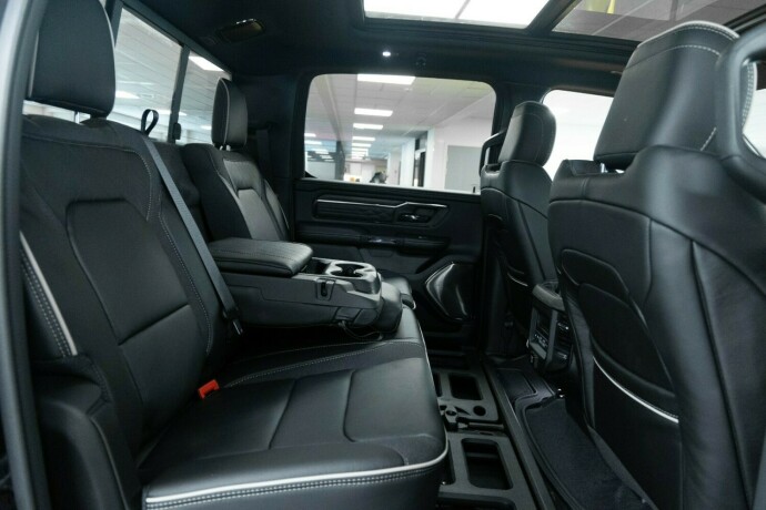 ram-1500-bensin-2025-big-14