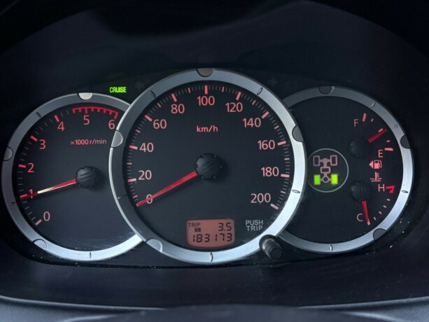 mitsubishi-l200-diesel-2012-big-14