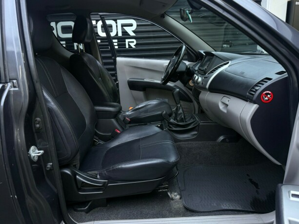 mitsubishi-l200-diesel-2012-big-23