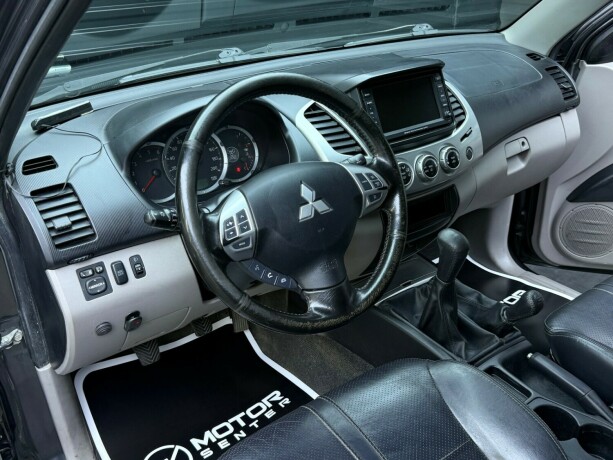 mitsubishi-l200-diesel-2012-big-10